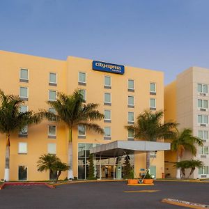 City Express By Marriott Celaya Parque